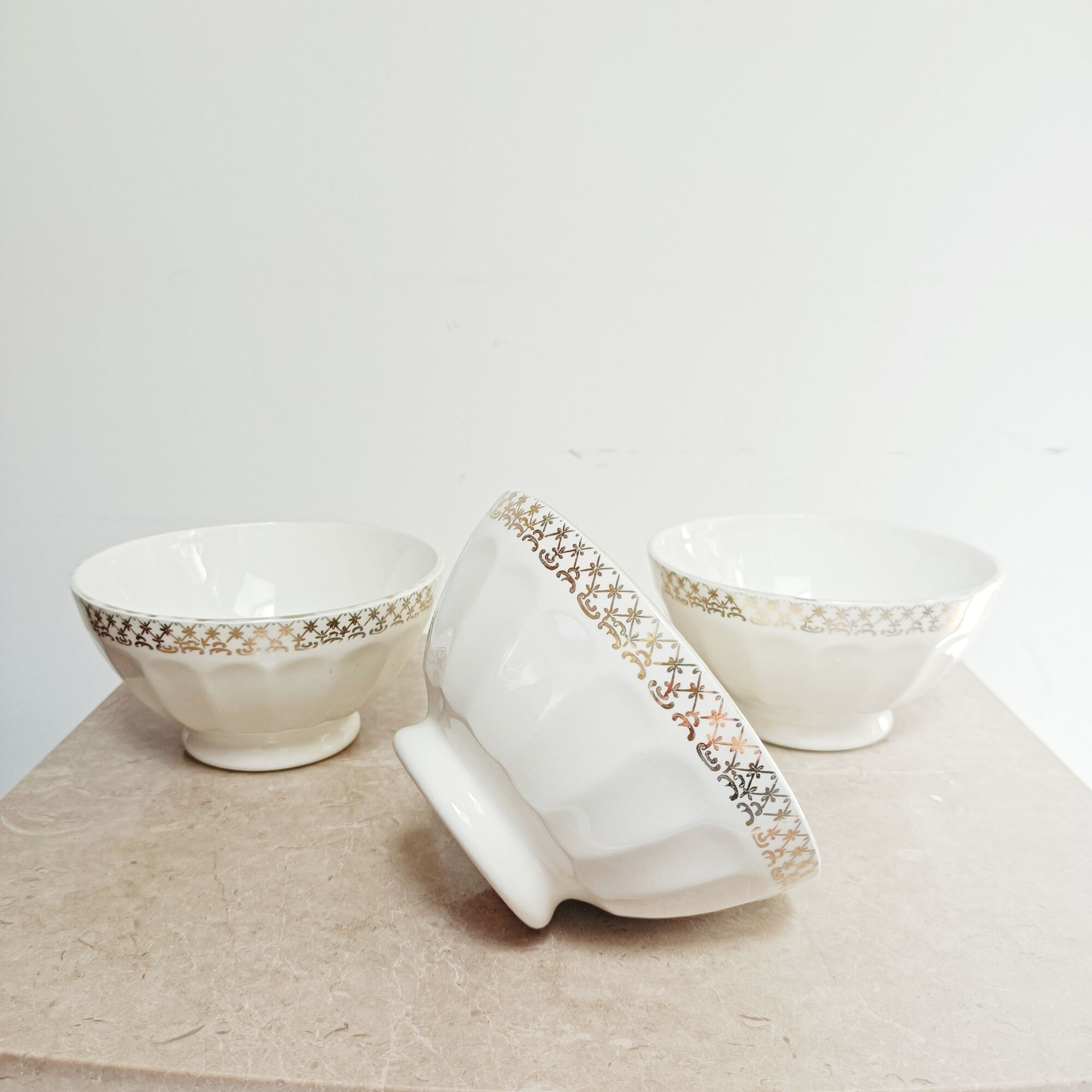 Lot de 3 bols à facettes en porcelaine blanche