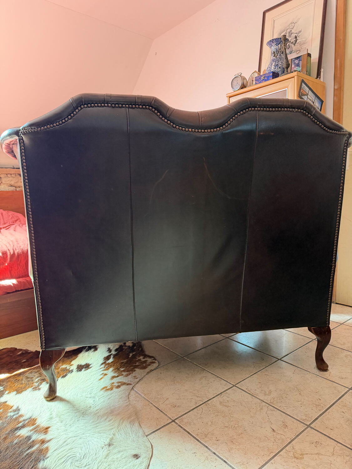 Chesterfield 2-seater Queen Anne sofa