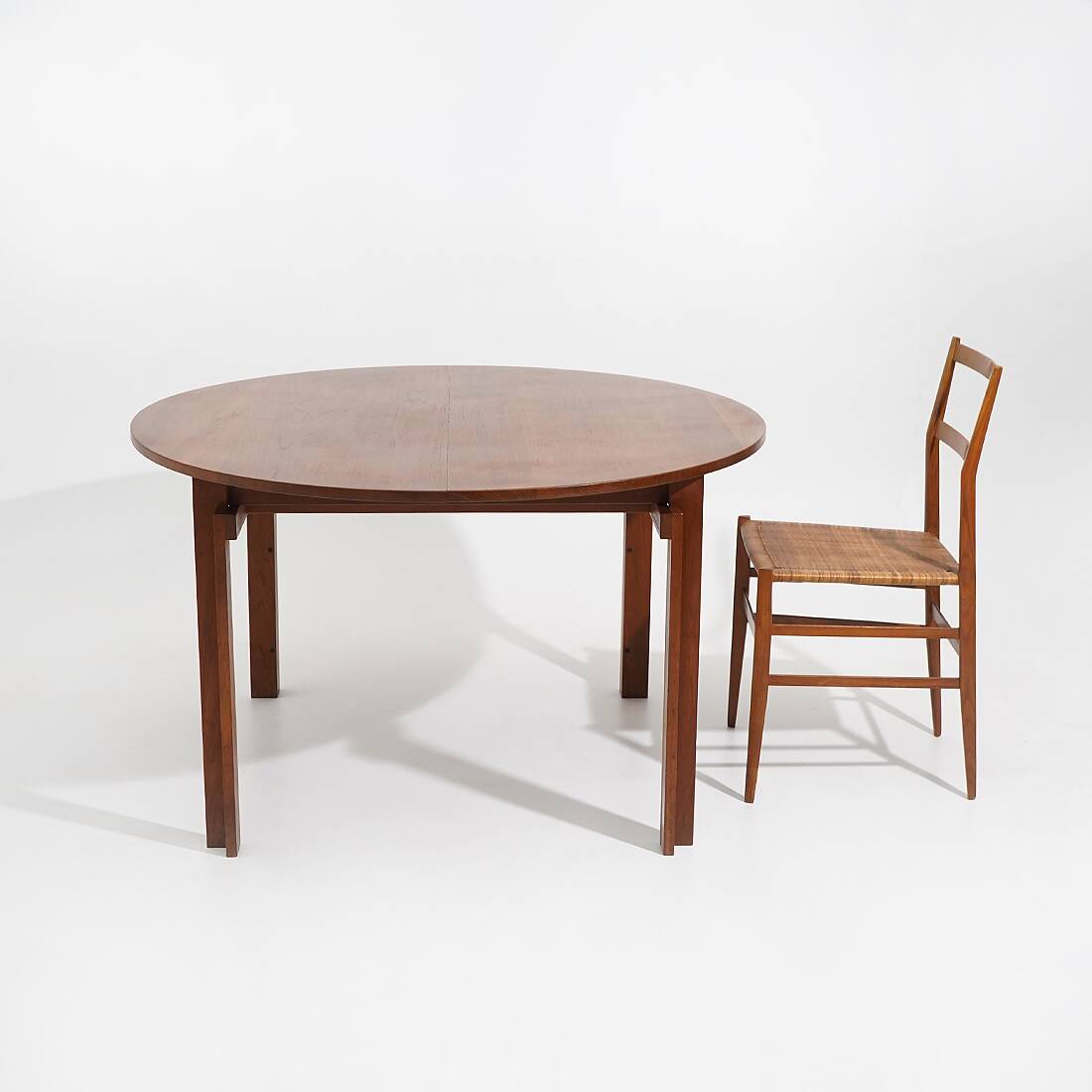 Extendable round table by Inge Klingeberg for France e Son, 1960s
