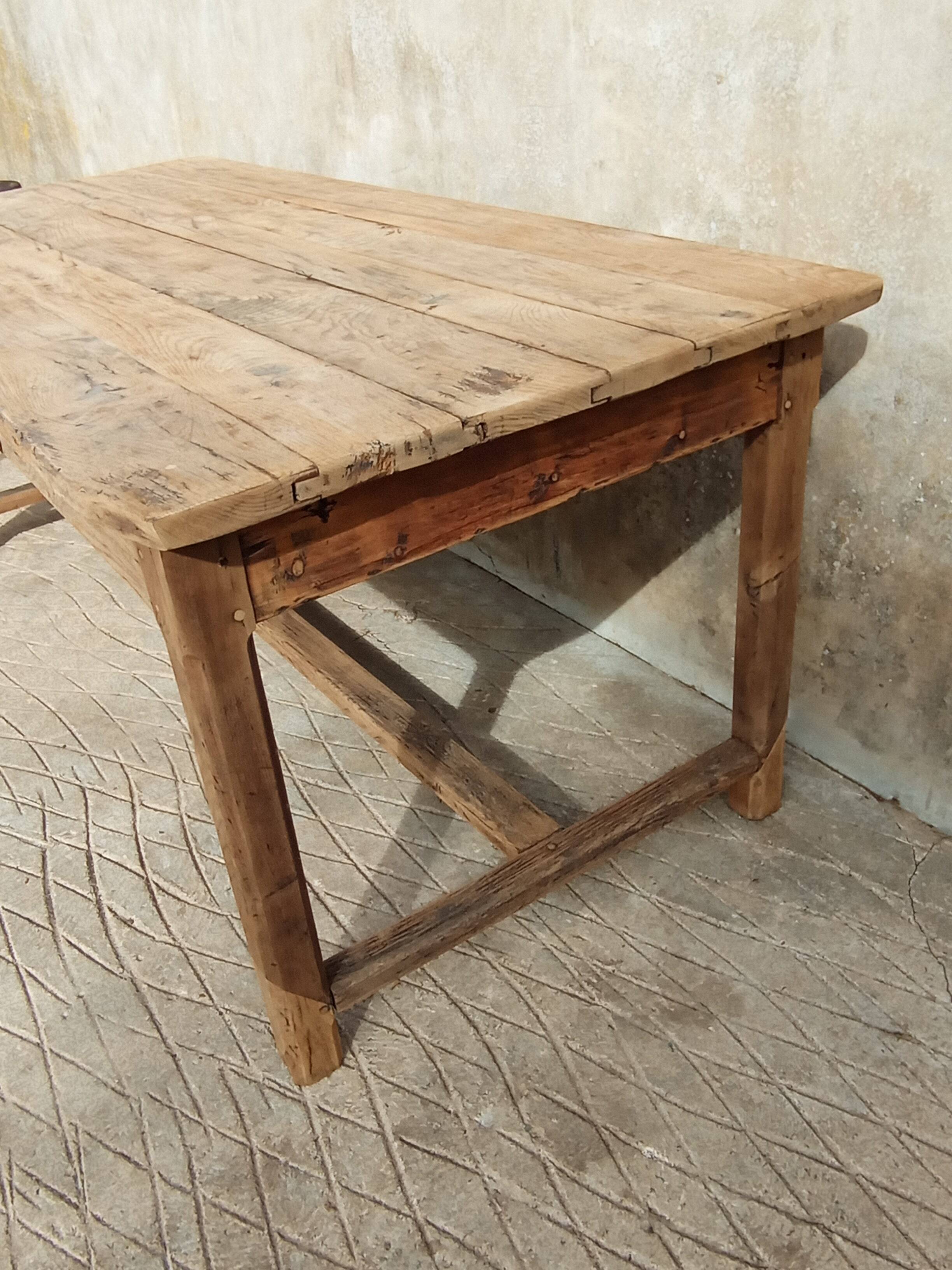 Farm table