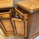 Paire de tables de chevet victoriennes en bois satiné