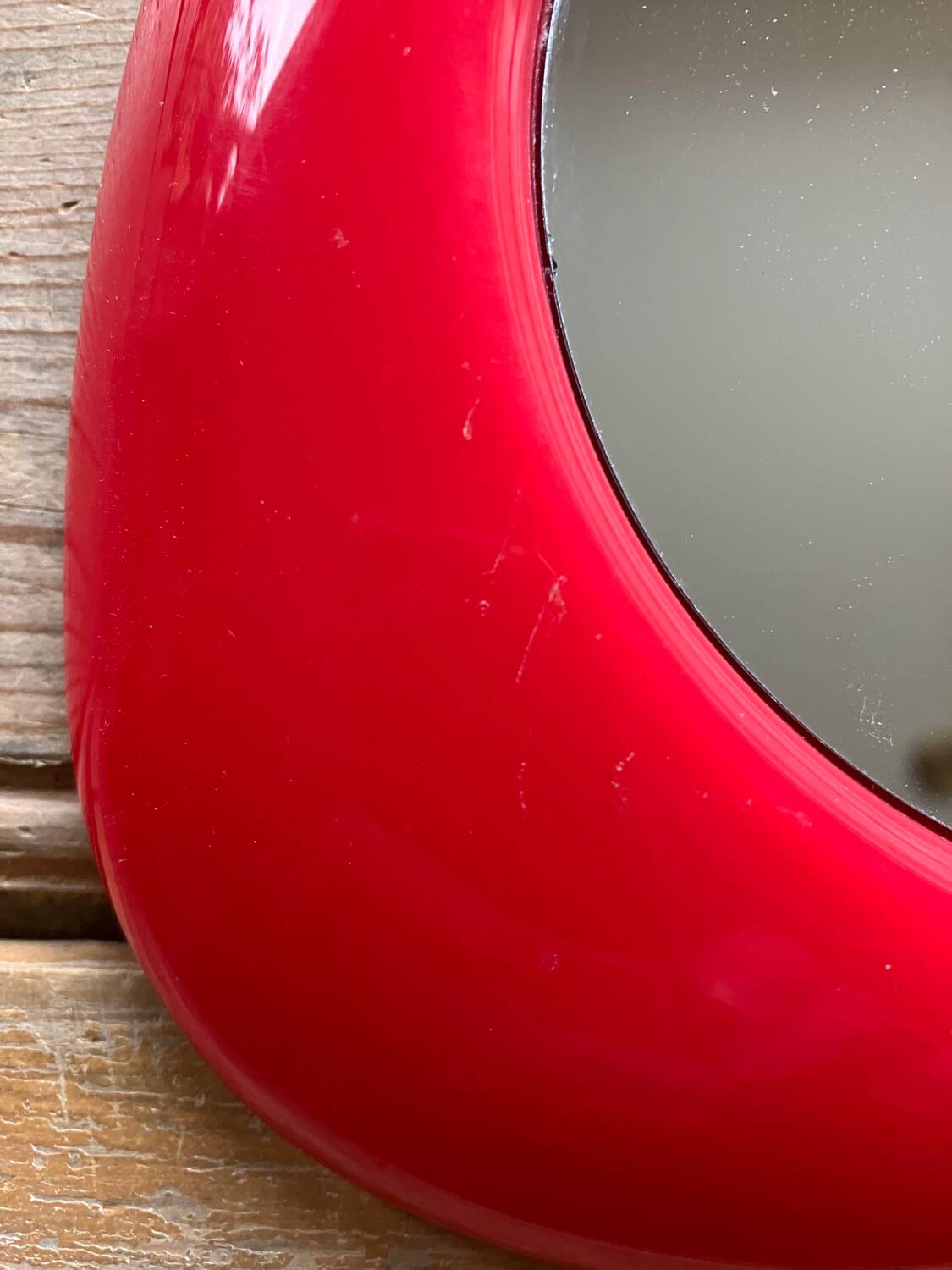 Apple mirror