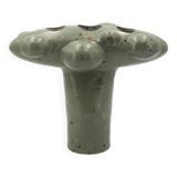 Organic sculptural accent lamp in green ceramic