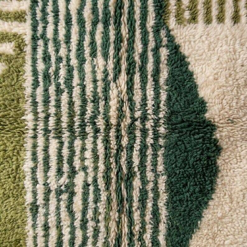 Handwoven natural wool rug 150/250 cm