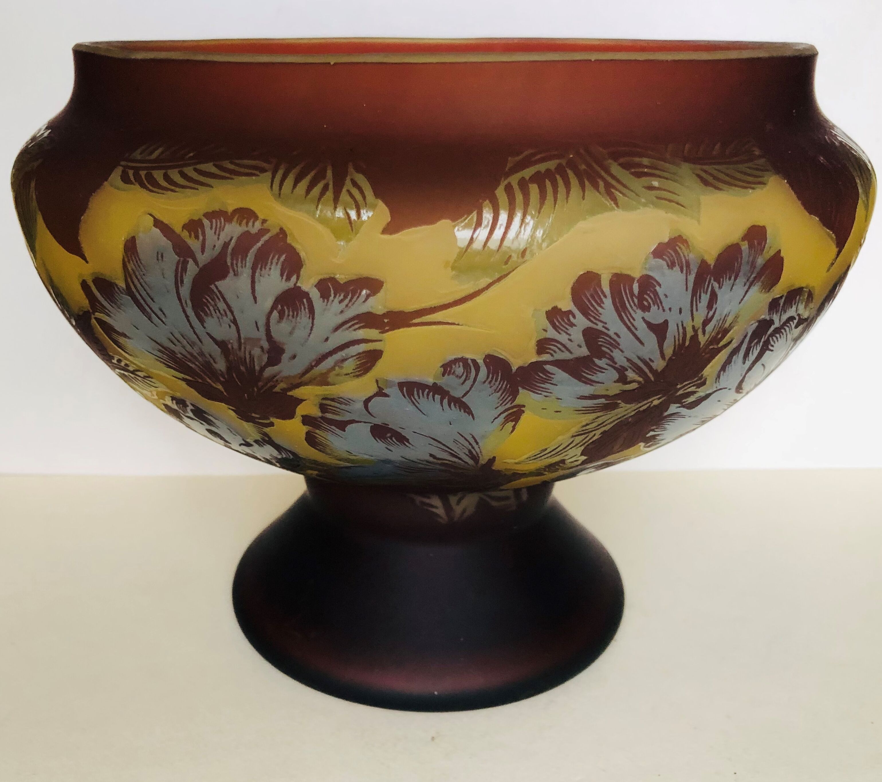 Great Gallé Cup