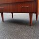 Commode vintage pieds fuseaux