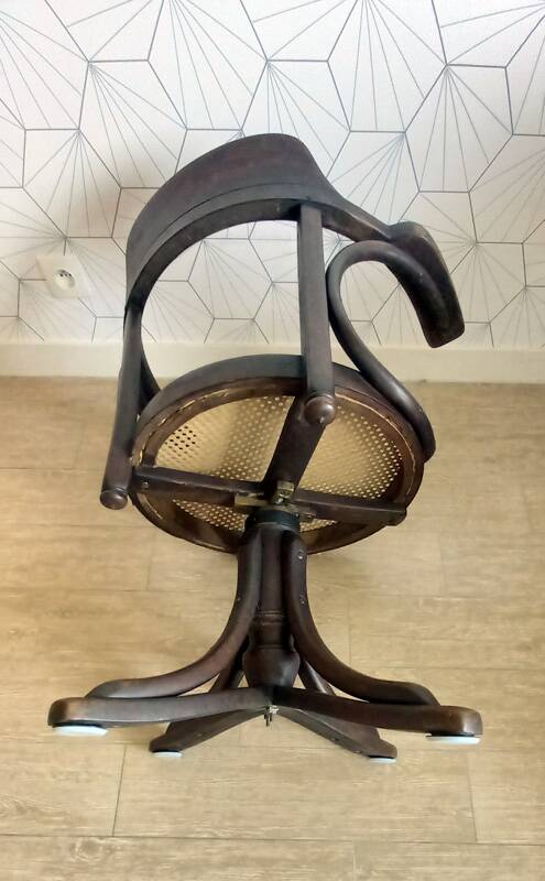 J&J Kohn office chair – year 1914