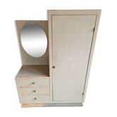 Asymmetrical cabinet