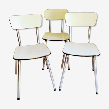 Trio de chaises en formica beige