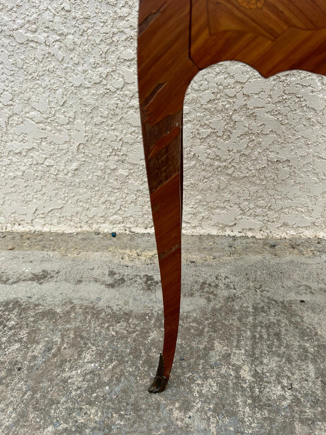 Pair of Louis XV style bedside tables in rosewood