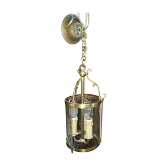 Vestibule lantern suspension