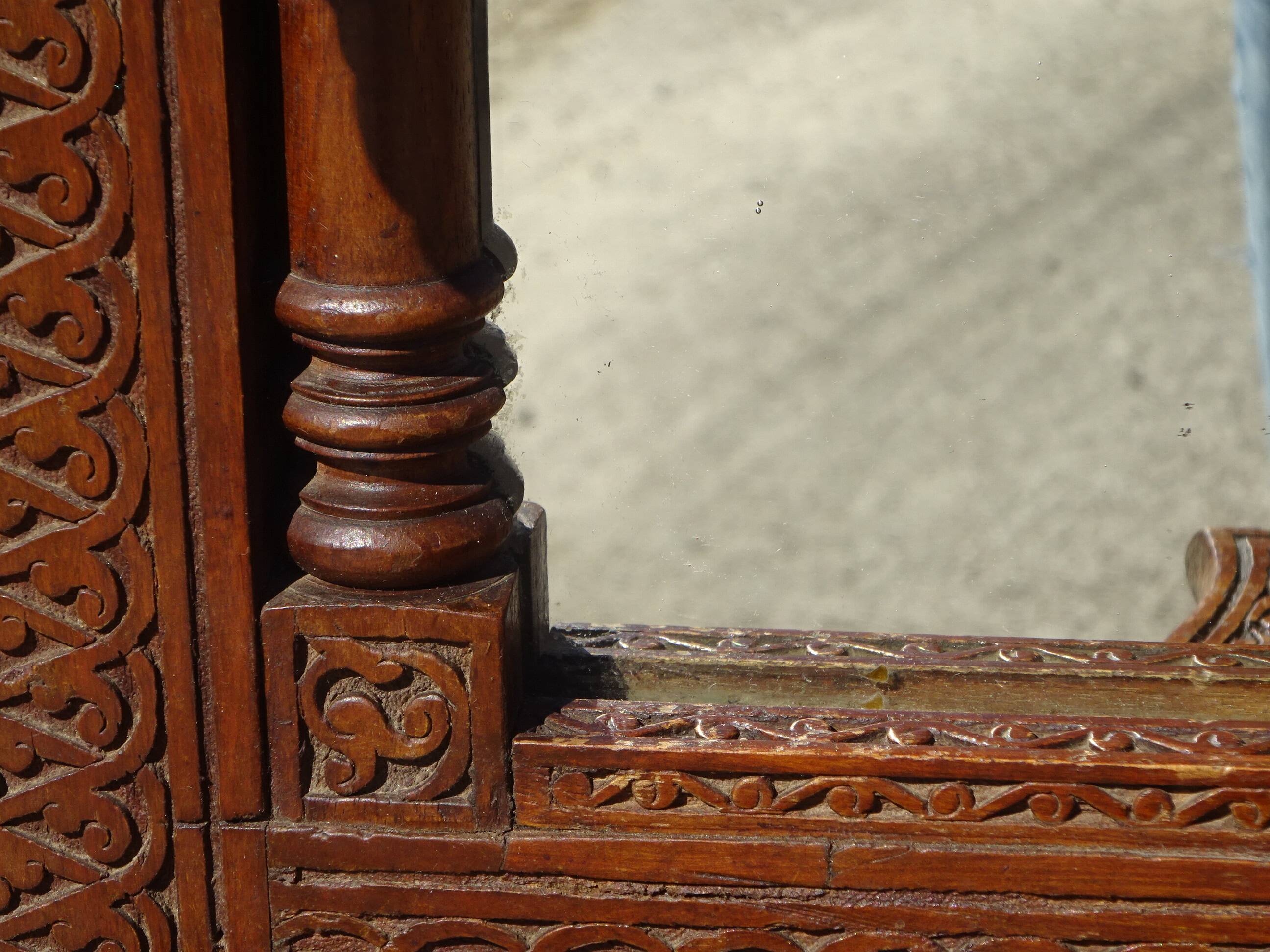 Damascus wood coat rack