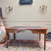 Bureau plat en acajou de style louis xvi xix eme siècle