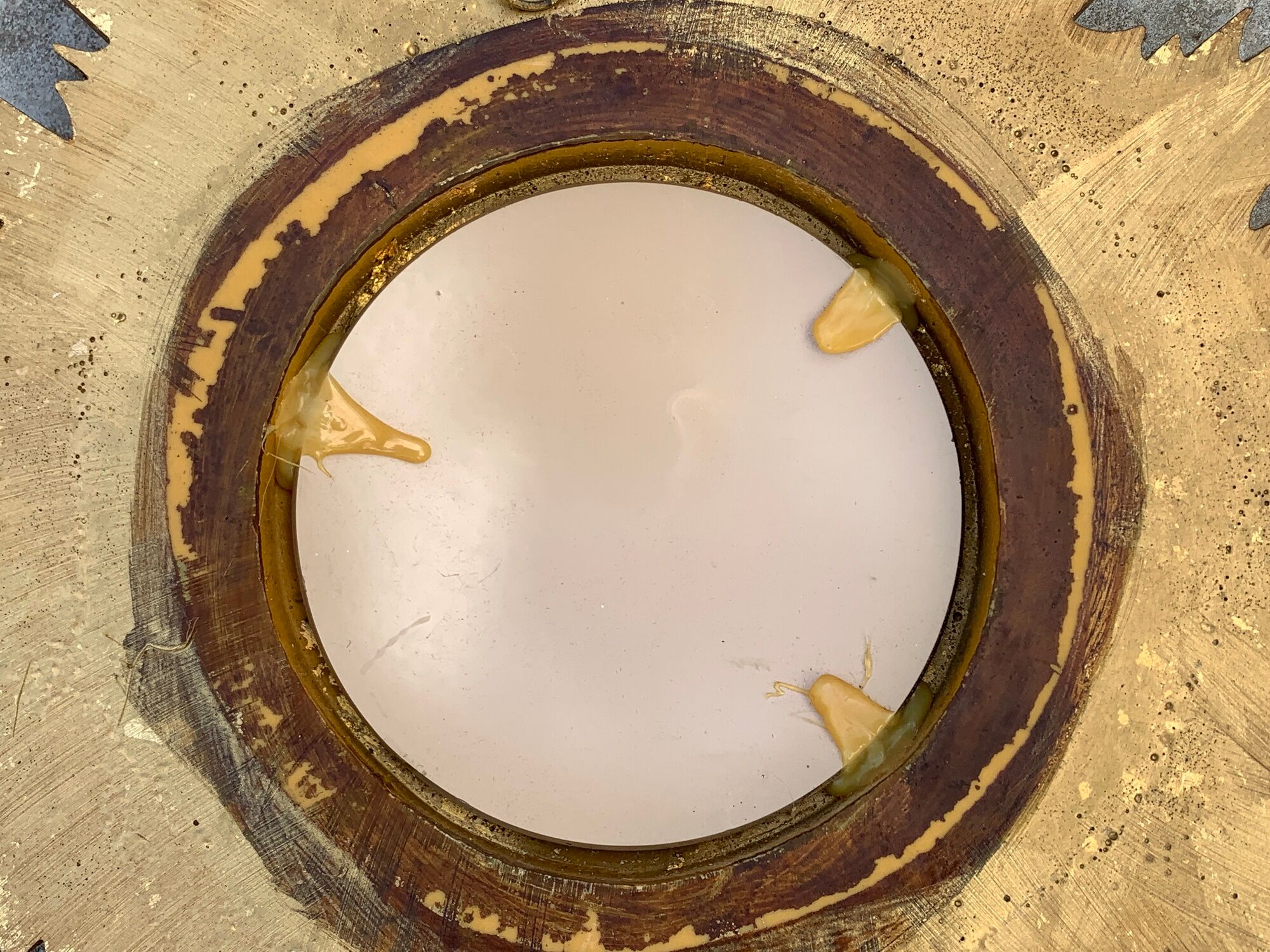 Mirror sun or wooden witch, gilded with gold leaf, diameter 41 cm