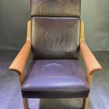 Chocolate leather armchair, wooden structure
