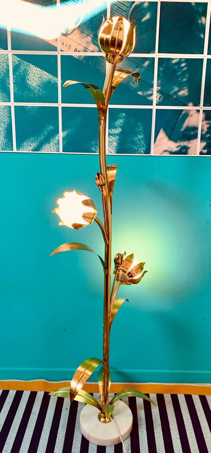 Vintage flower floor lamp
