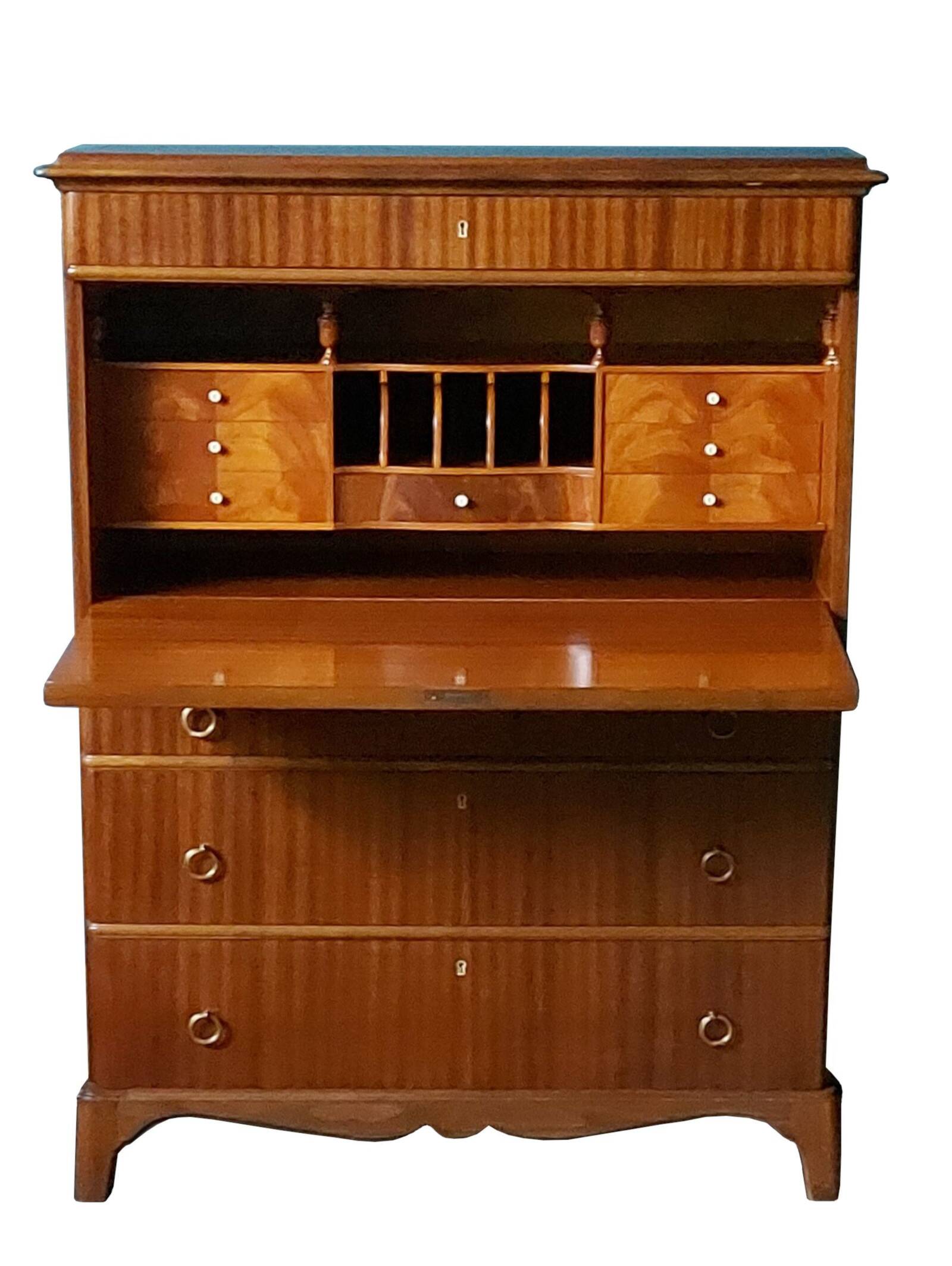Biedermeier - High Secretary