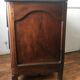 Commode en noyer lyonnaise Louis XV d'époque du 18ème