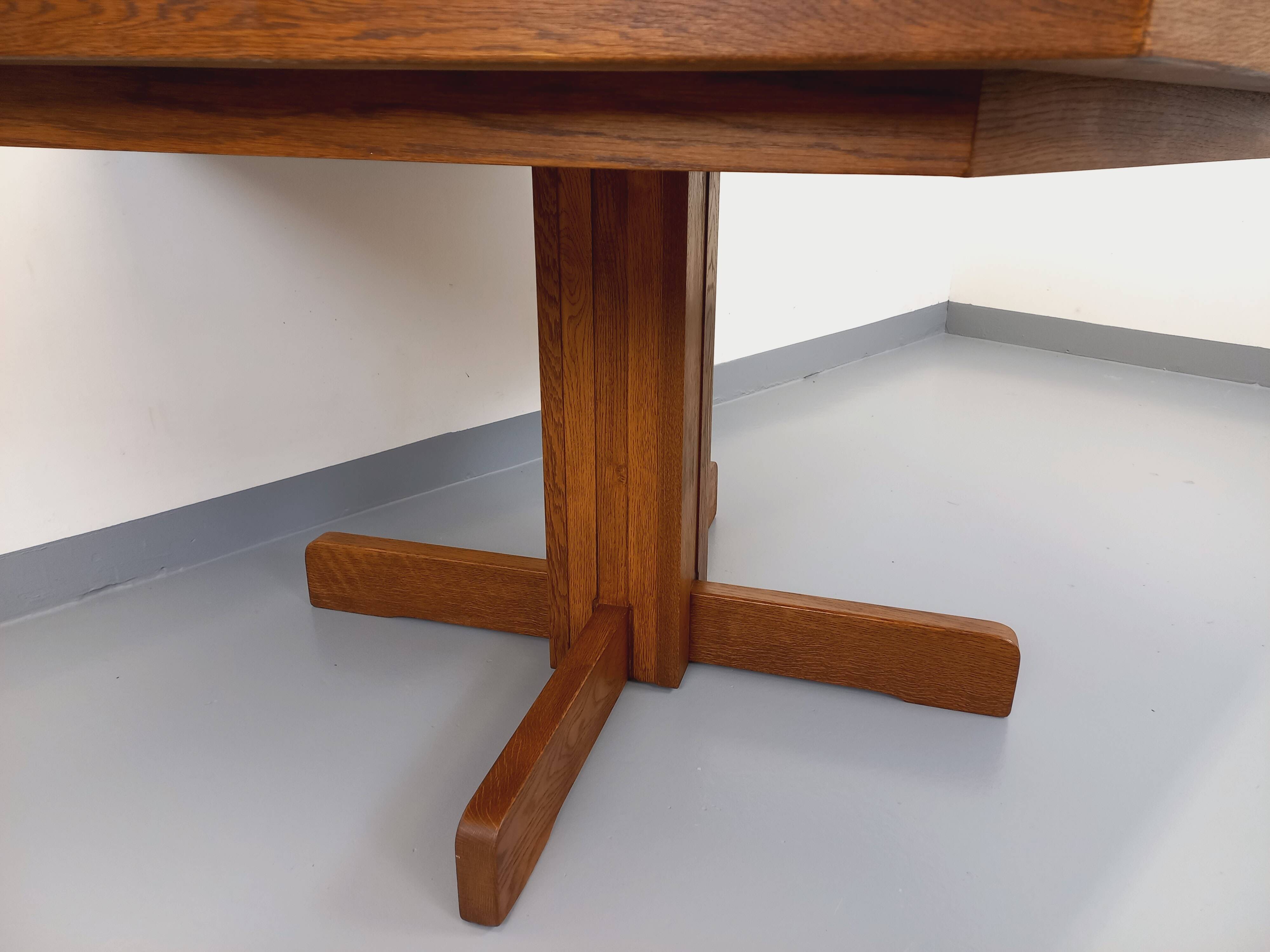 Vintage 80s hexagonal dining table in oak wood
