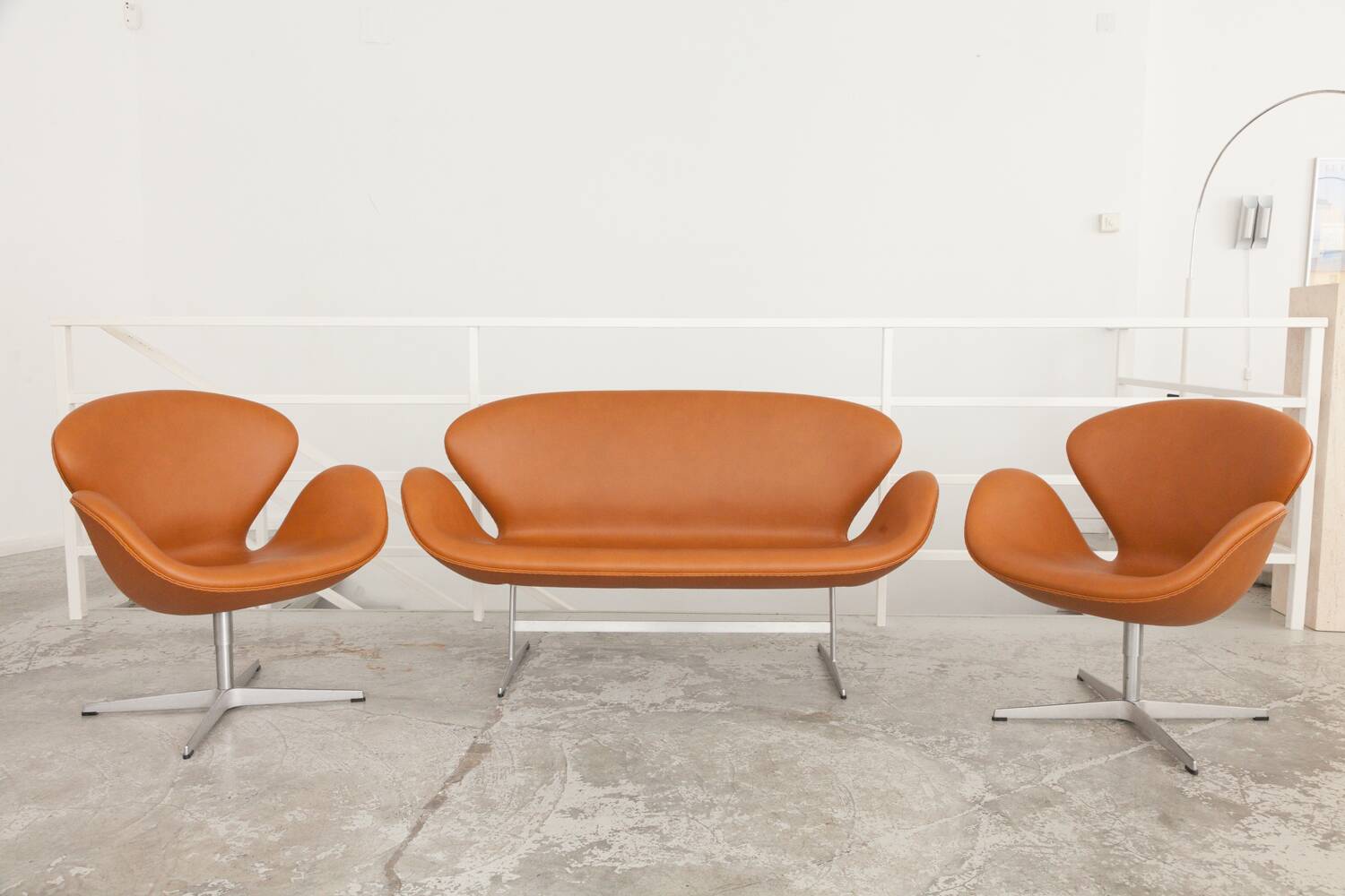 Arne Jacobsen Ensemble chaise et canapé Swan