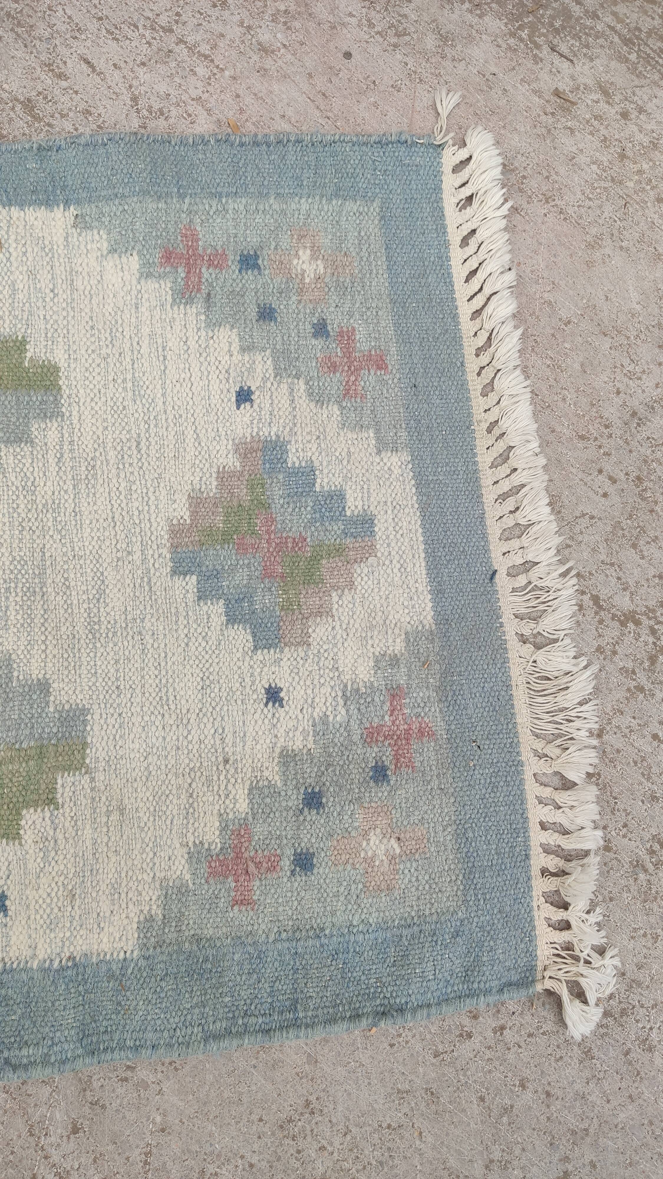 Carpets made of flat wool weaving, Swedish