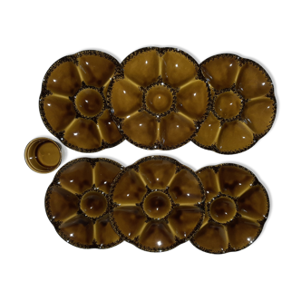 6 Gien oyster plates and barbotine ramekin