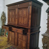Buffet walnut period Louis XIII