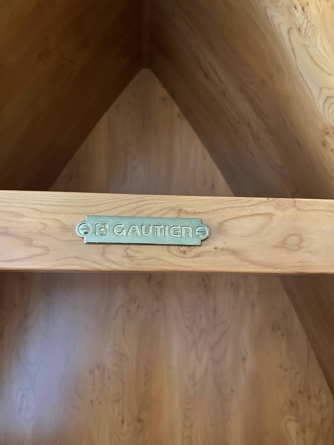 Boat-shaped bookcase - Calypso model from the Gauthier collection