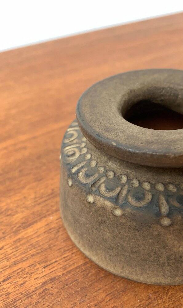 Brutalist mid-century studio pottery vase by Johannes Lessmann for Keramische Werkstatt Margaretenhöhe, Essen.