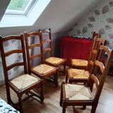 Set of chairs