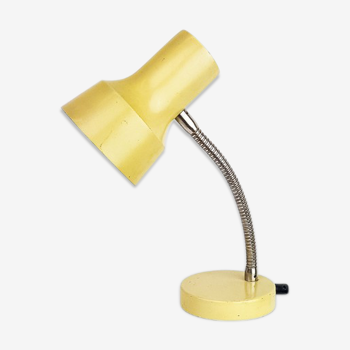 Articulated desk lamp in yellow metal