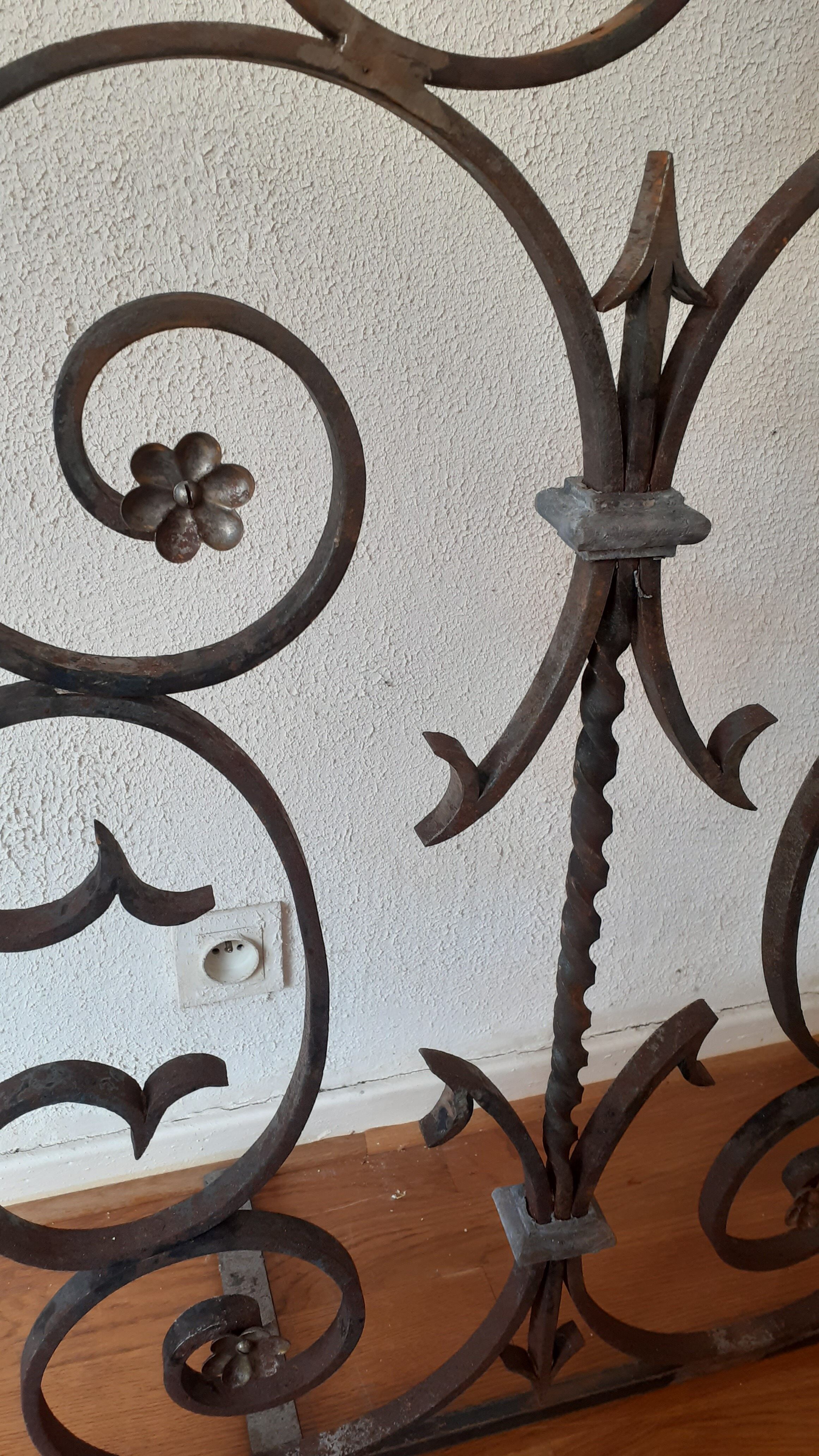 Wrought iron chimney grid