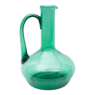 Green-handled vase