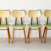 Chaises de salle à manger par TON, ensemble de 4