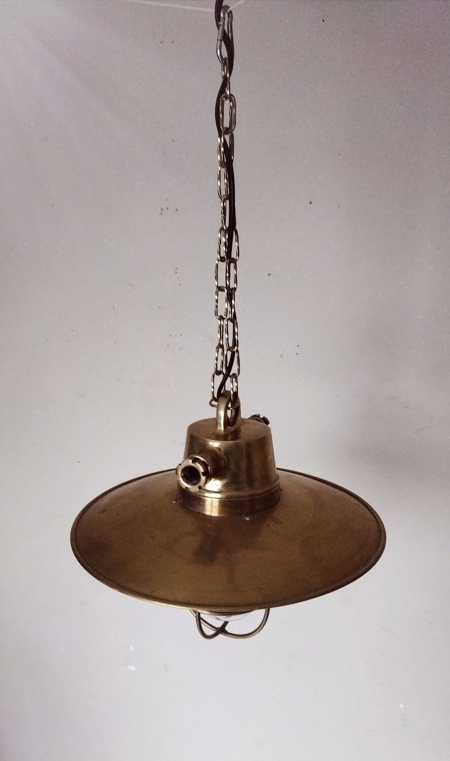 Genuine brass boat suspension