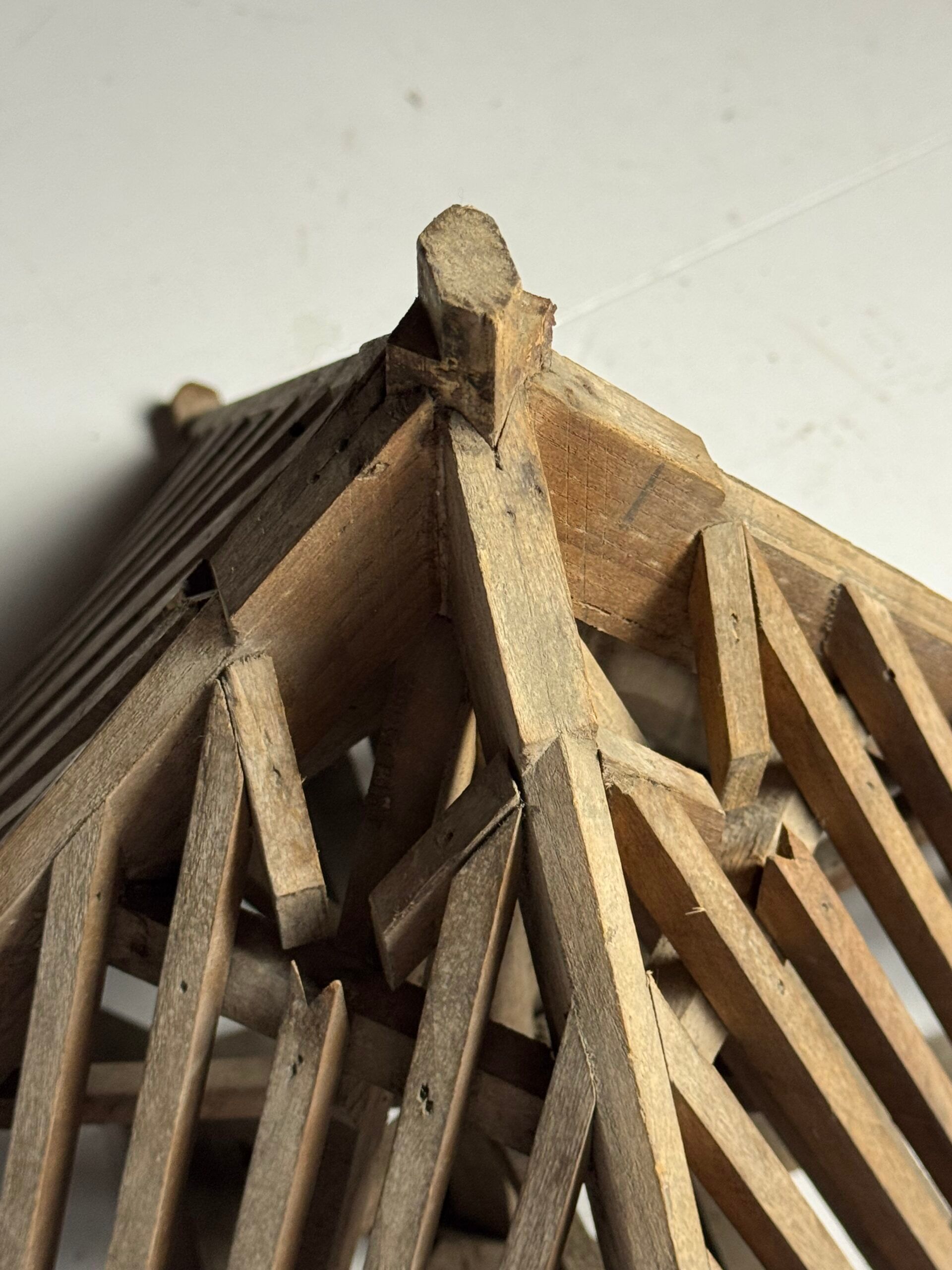 Masterpiece piece, roof construction
