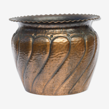 Hammered copper pot cover