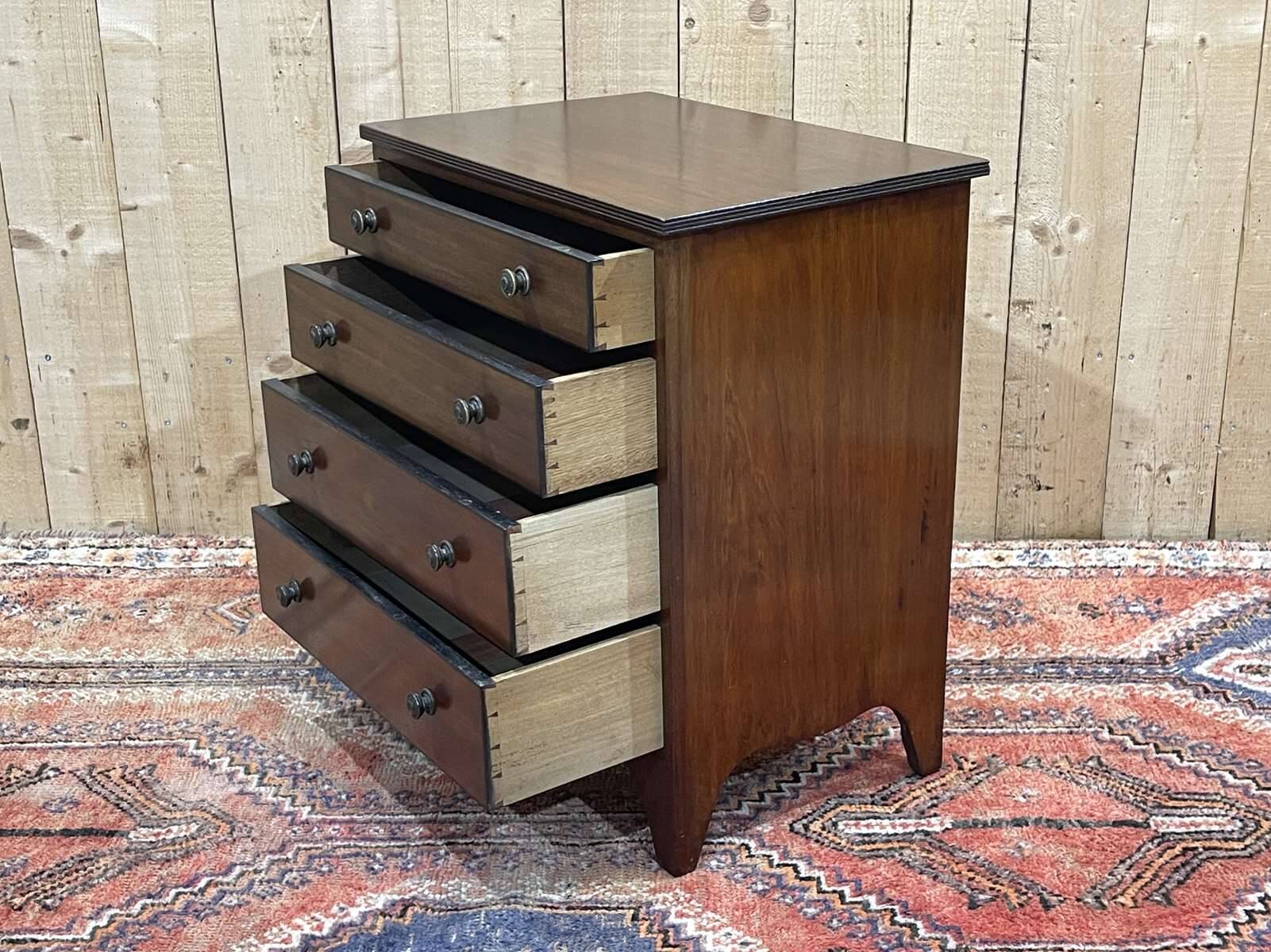 1930s English mahogany chest of drawers