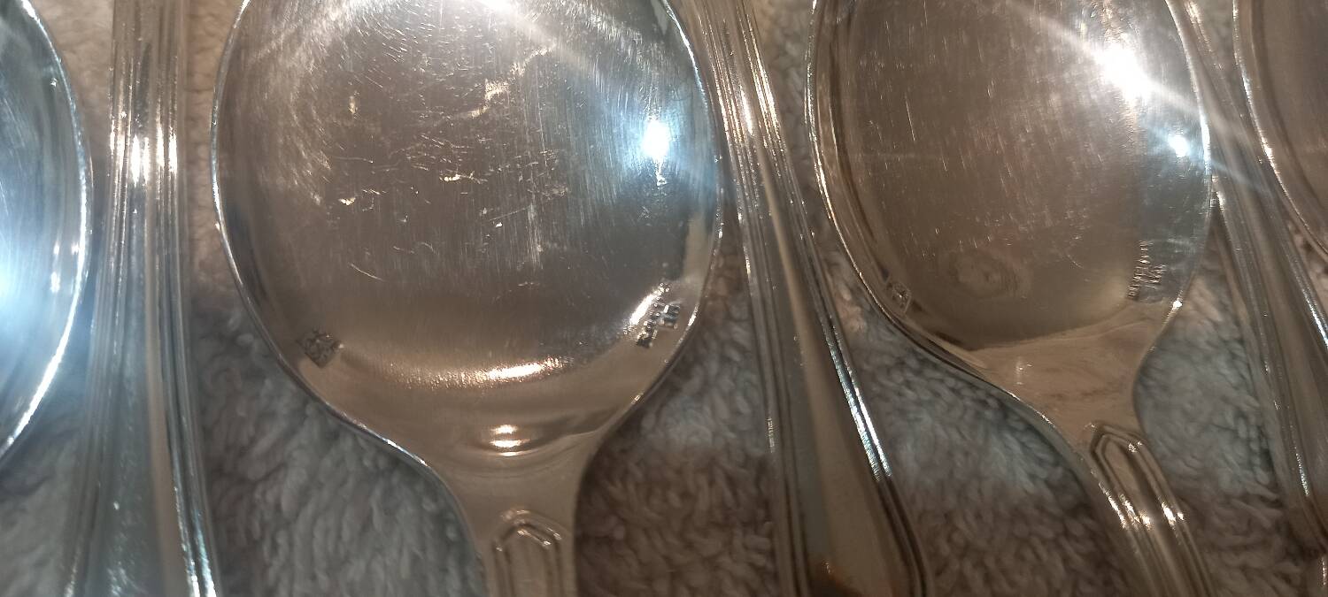 12 silver-plated ice cream scoops, Ercuis goldsmith, 13.7cm contours