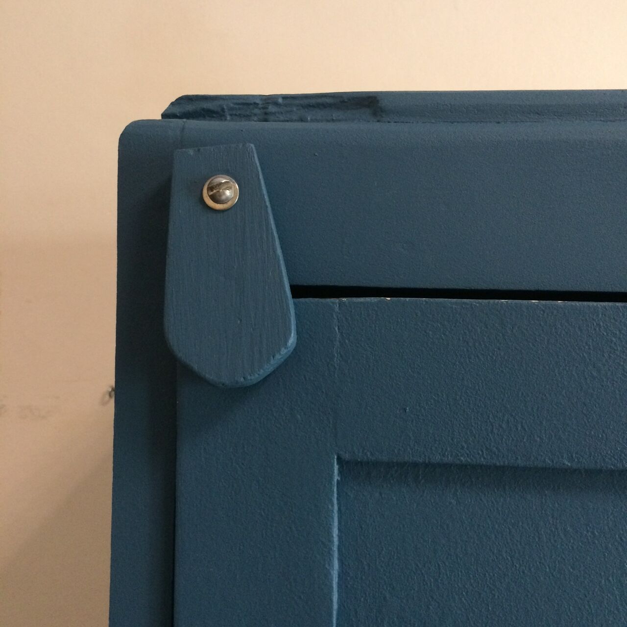 Locker room cabinet