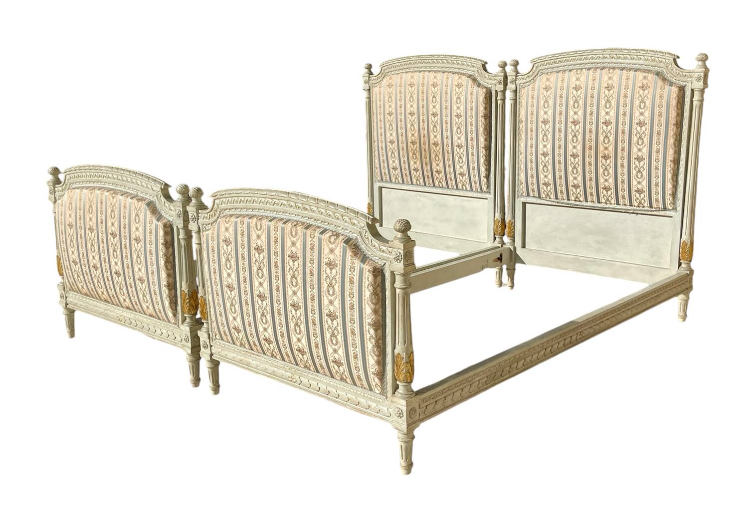 Paire de Lits Laqués Style Louis XVI