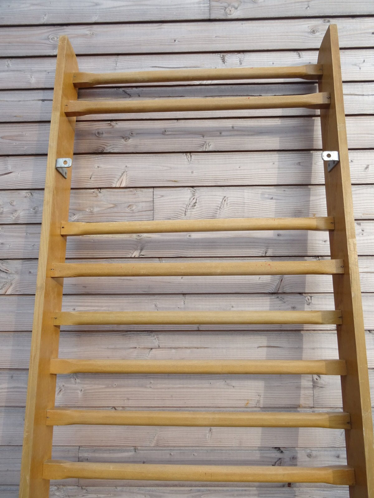 Gymnastics espalier in solid elm