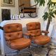 Lobby chairs de Charles et ray eames