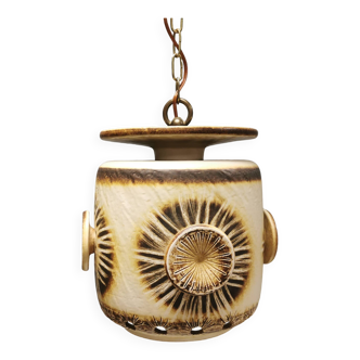 Large and beautiful hanging lamp in ceramic. Danish from the 70s, in super nice condition.
