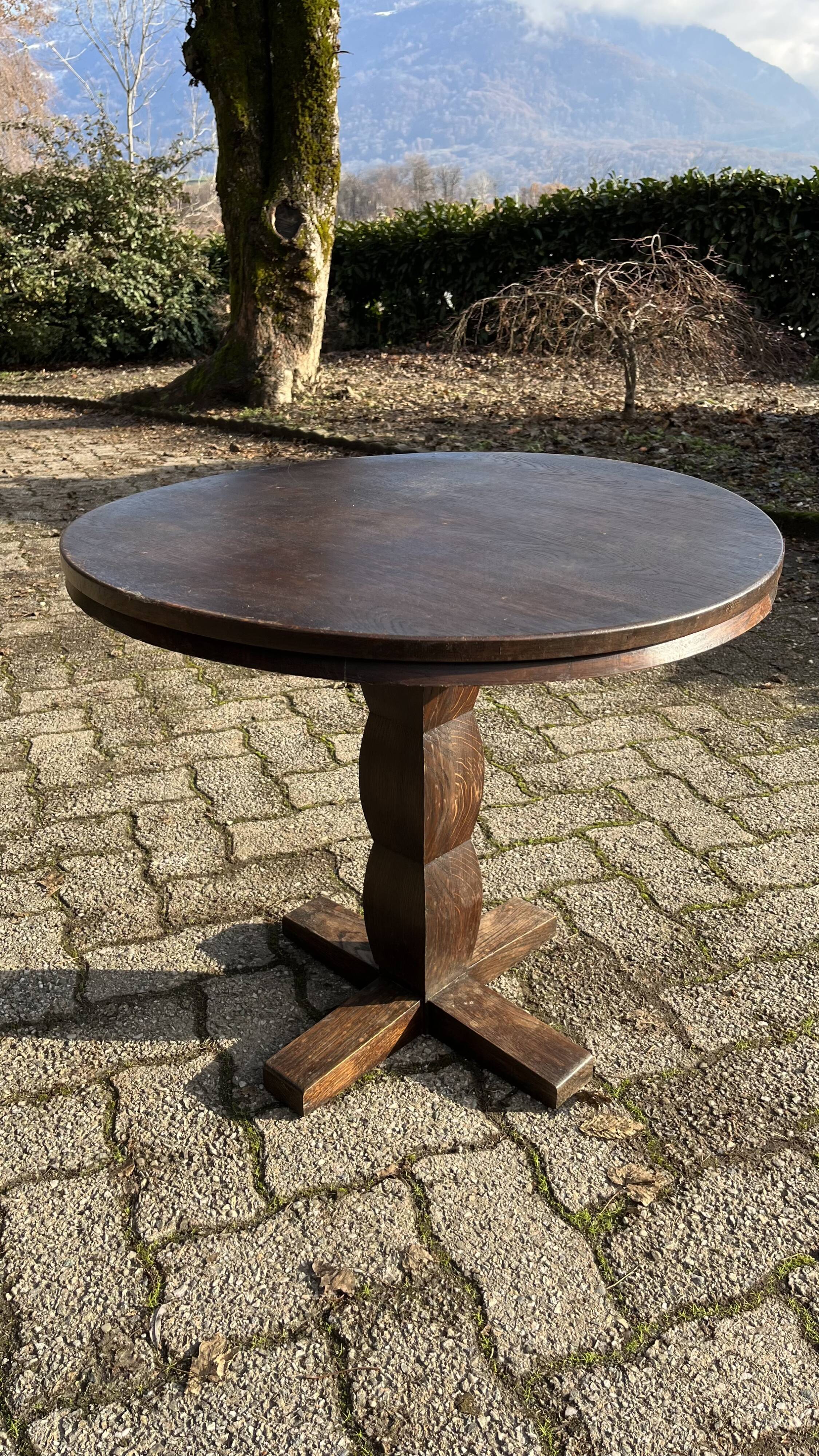 Oak pedestal table 1950