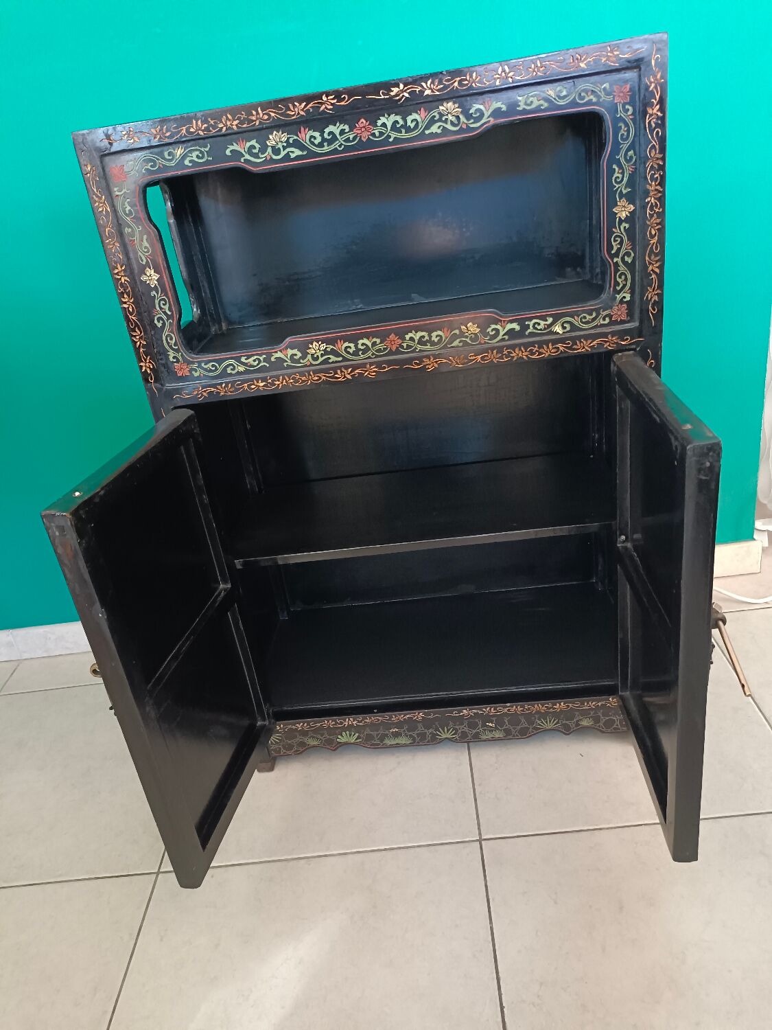Black lacquered Chinese sideboard