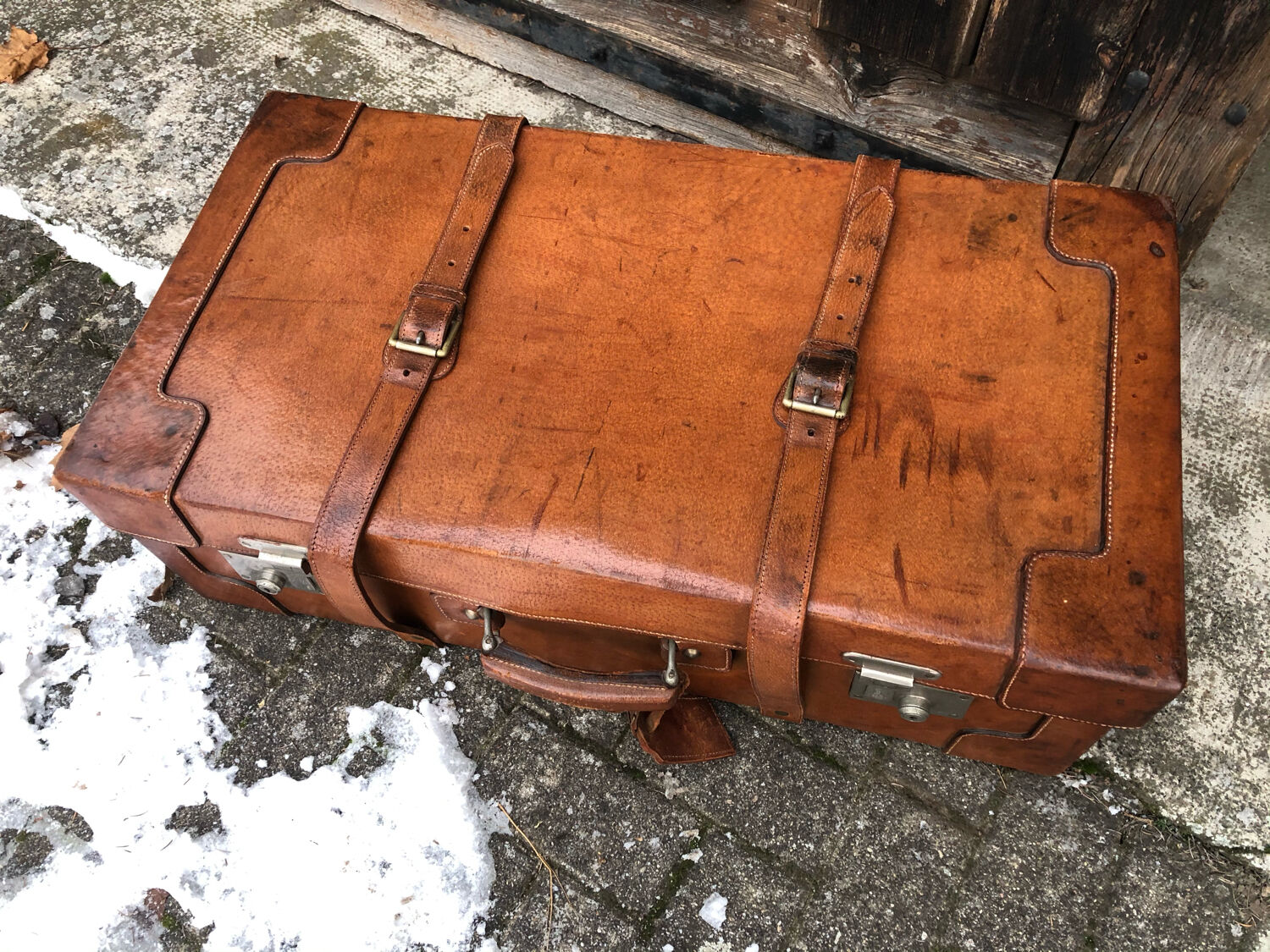 Art deco saddle leather trunk by old england paris