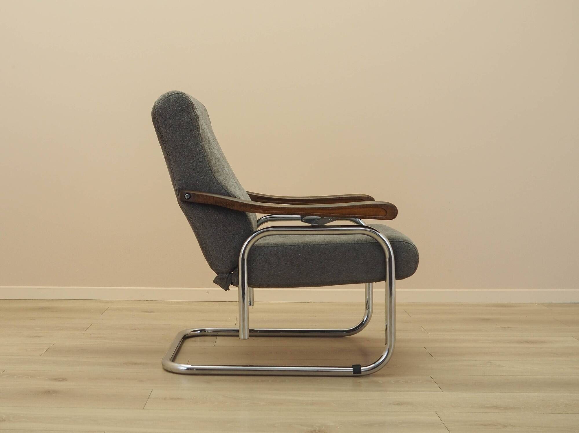 Italian lounge chair with reclining back, 1970s