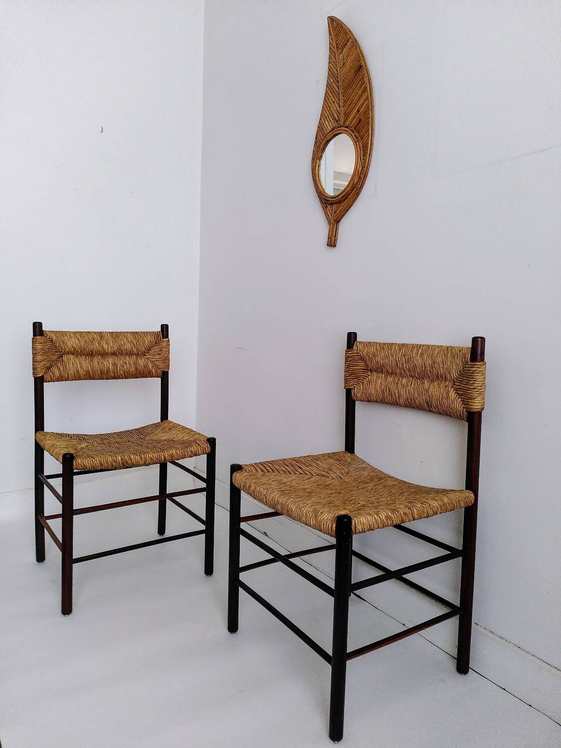 Dordogne chairs, Robert Sentou