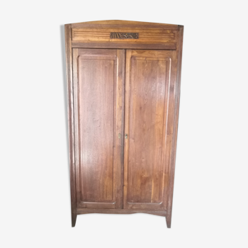 Armoire parisienne vintage en bois